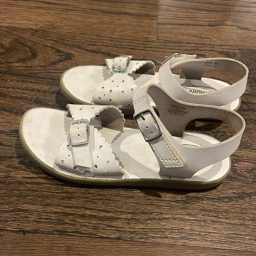 Girls white summer sandles size 1